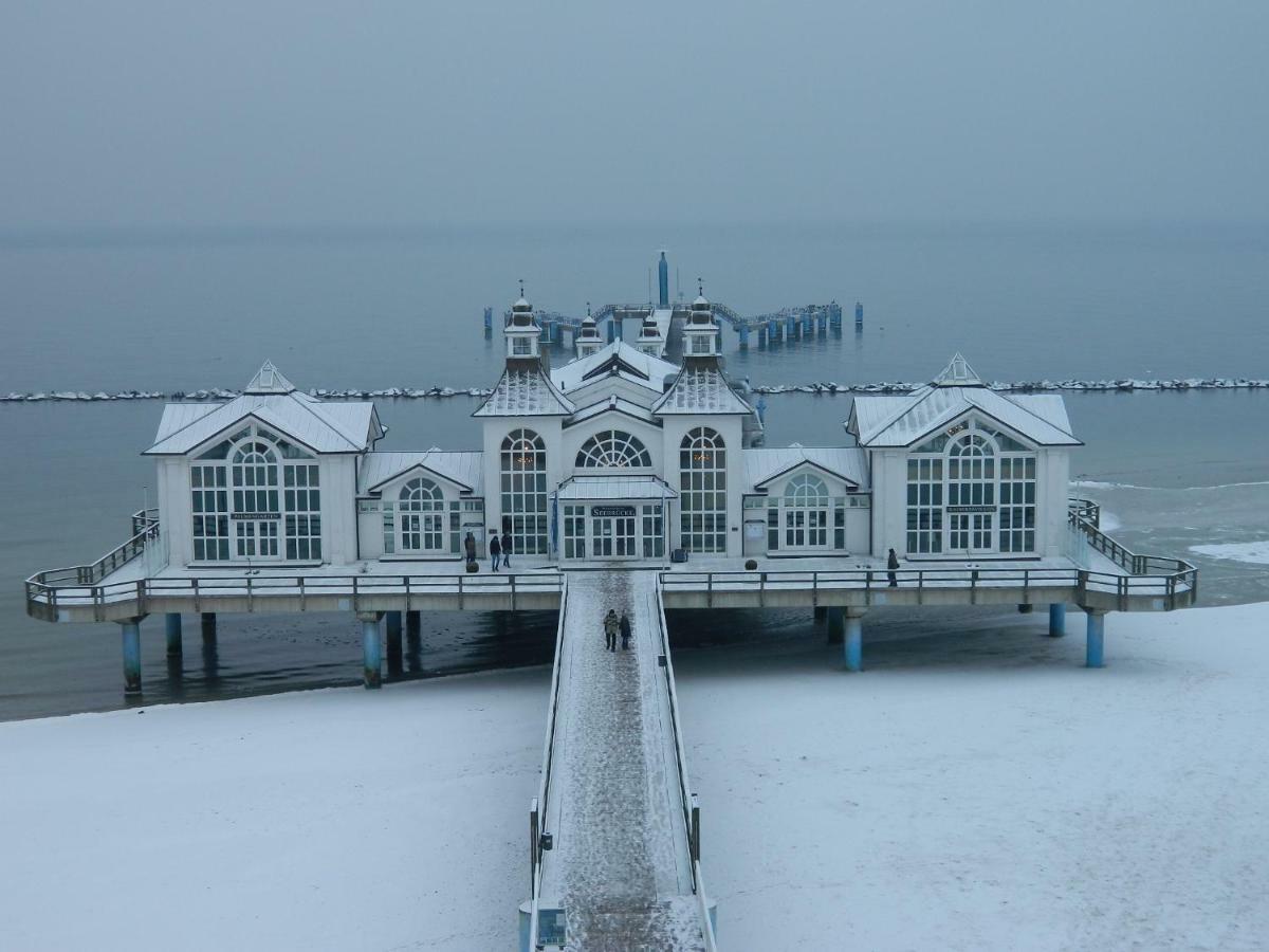 Ferienwohnung "Kranich" Im Ferien-Resort Ruegen Заґард Екстер'єр фото