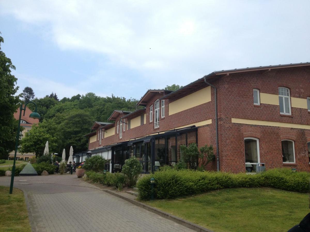 Ferienwohnung "Kranich" Im Ferien-Resort Ruegen Заґард Екстер'єр фото